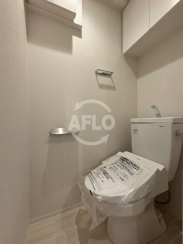 トイレ　コンフォリア・リヴ大阪本町　トイレ