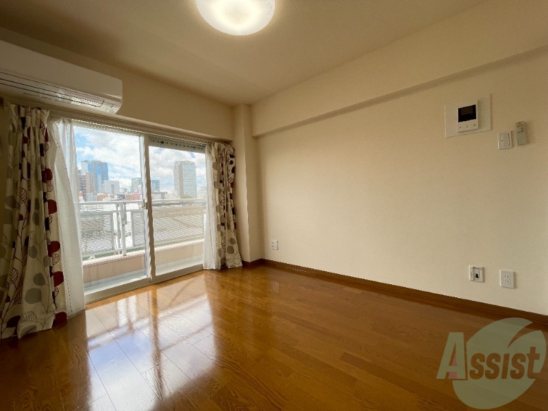 居室・リビング　日当たりが良く、広々としてるため快適に過ごせそうです。