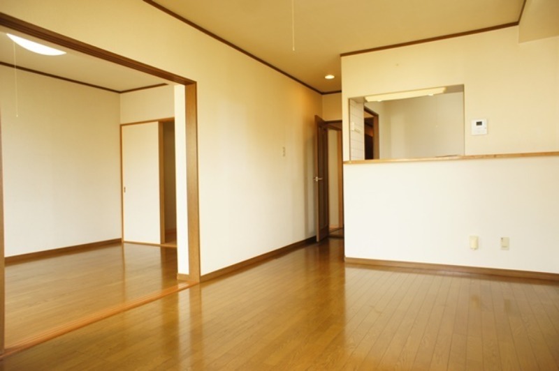 居室・リビング　図面と現状に相違がある場合には現状を優先