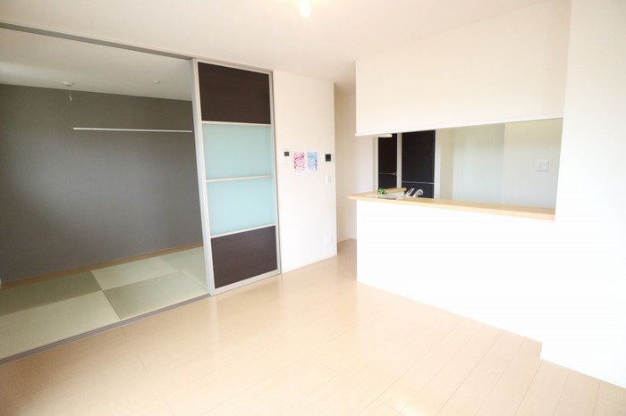 居室・リビング　東向き11.7帖のリビングです♪