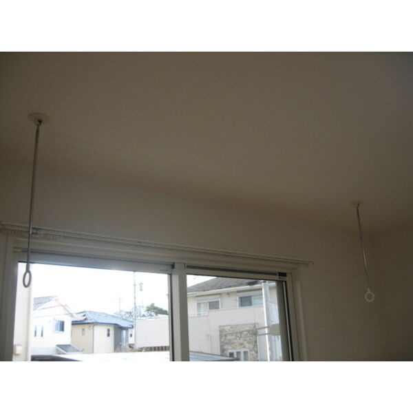 その他設備　室内物干し