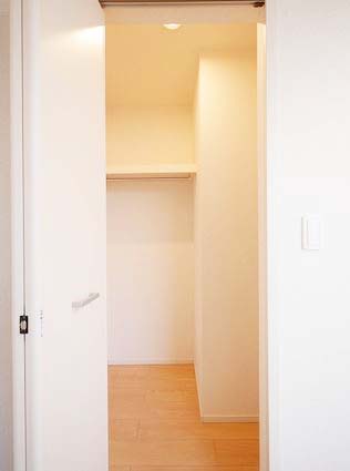 収納　★ウォークインクローゼットで収納力抜群★