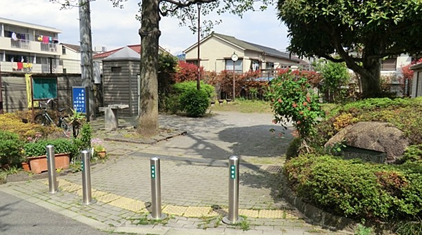 公園　ゆりの木公園（公園）まで609m