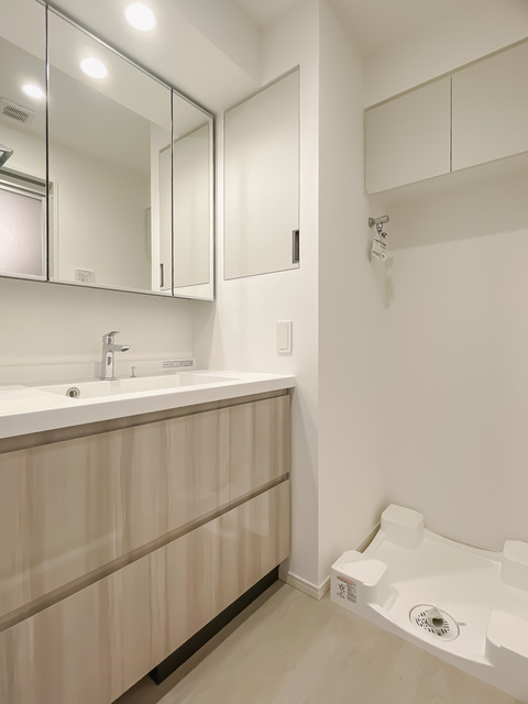 洗面設備　※写真は同タイプ住戸です。