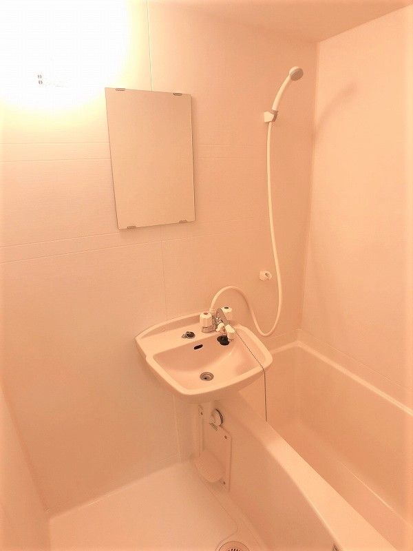 バス・シャワールーム　バス