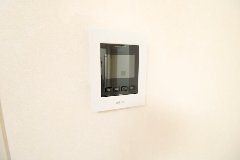 セキュリティ　モニタ付きで来訪者の確認も安心