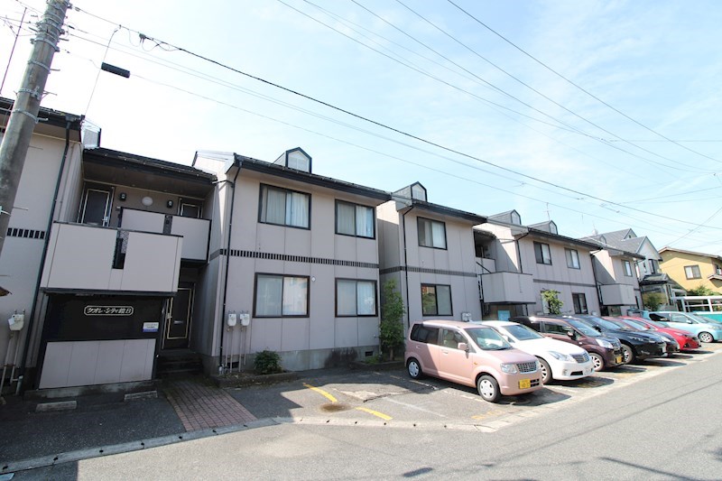 建物外観　閑静な住宅地