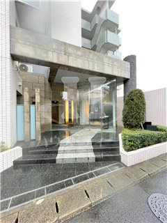 エントランス　毎日通るエントランスはこのようになっています