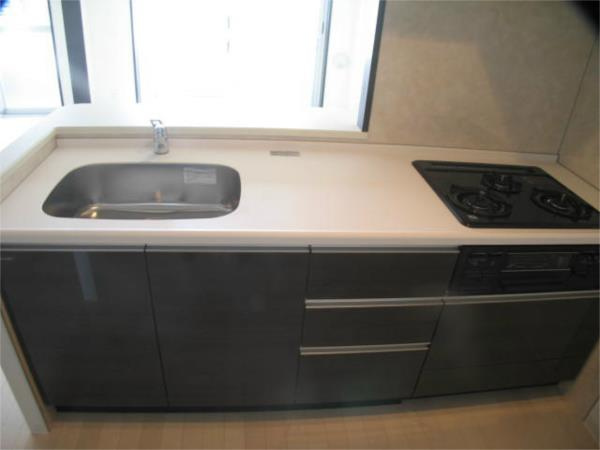 キッチン　キッチンでお料理をお楽しみください