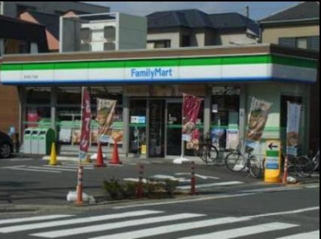 コンビニ　ファミリーマート市川宝二丁目店（コンビニ）まで516m