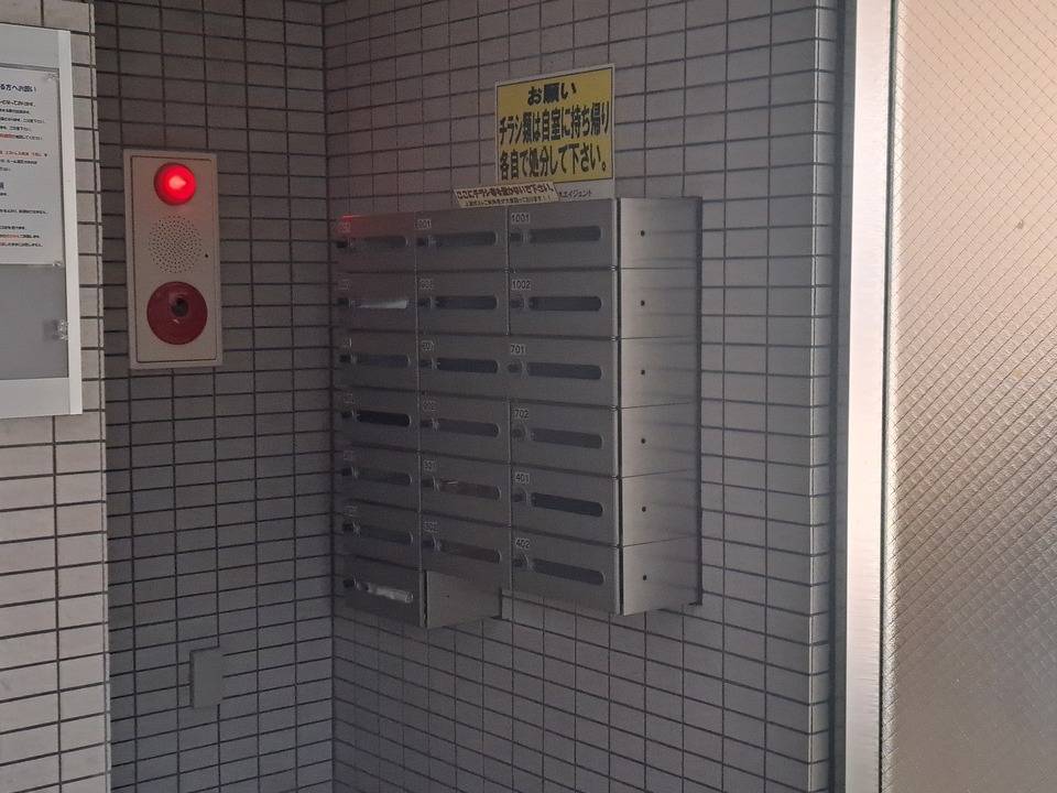 エントランス　メールBOX