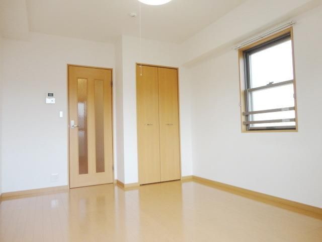 居室・リビング　★２面採光★