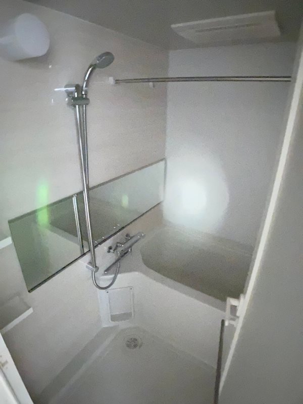 バス・シャワールーム　お風呂で日々の疲れを落としましょう