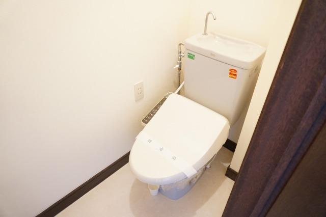 トイレ　トイレ