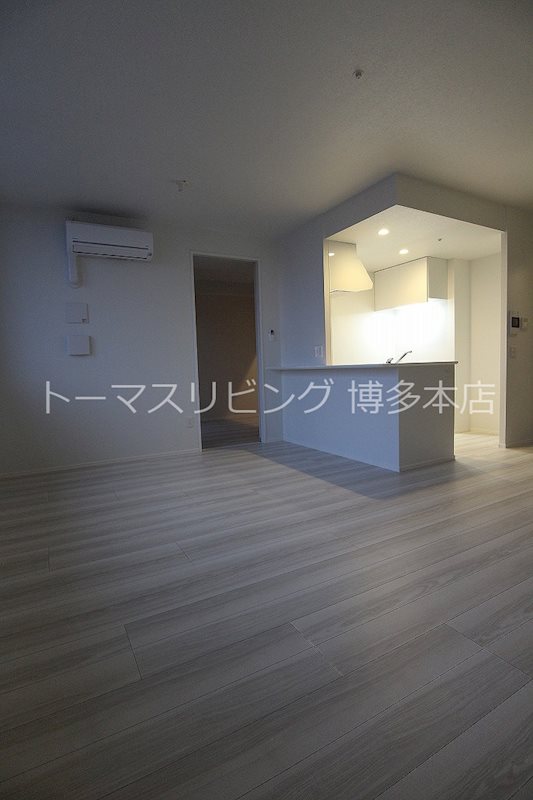 居室・リビング　別物件参考写真。