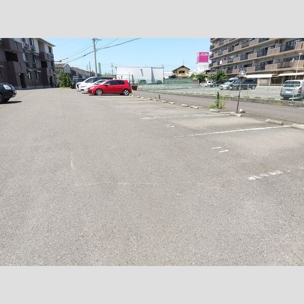 その他　駐車場