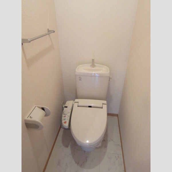 トイレ　温水洗浄便座