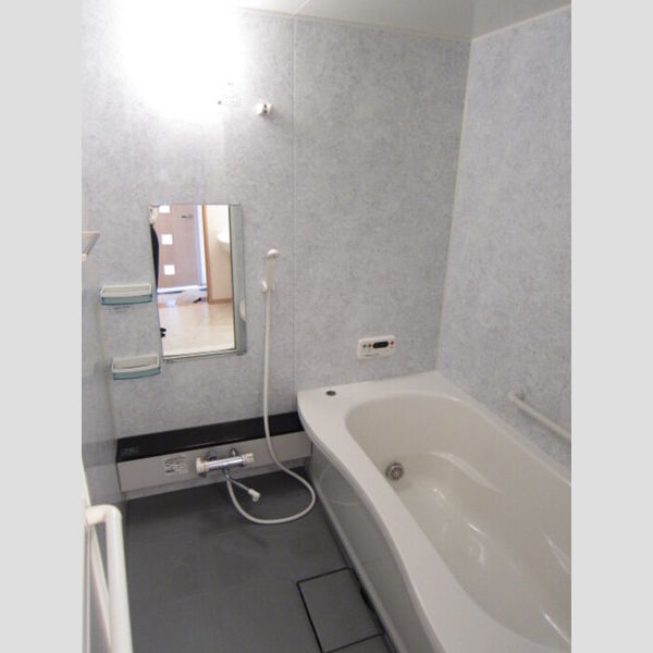 バス・シャワールーム　バスルーム