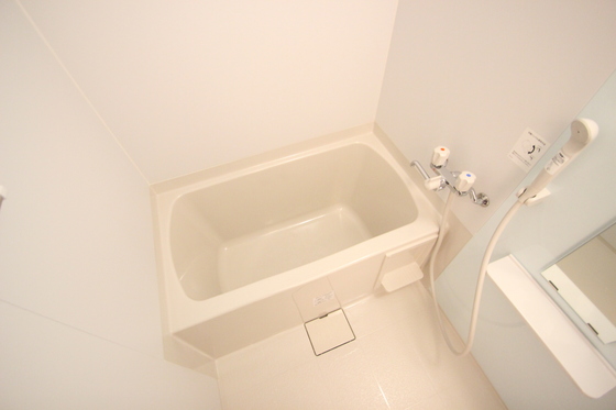 バス・シャワールーム　※他部屋の写真です。現況優先