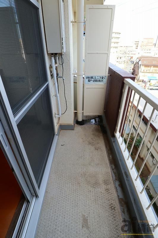 バルコニー　※別号室写真です