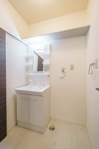 洗面設備　洗面化粧台