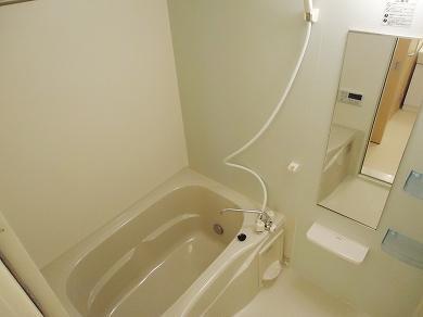 バス・シャワールーム　追焚機能・浴室乾燥機付のバスルーム♪