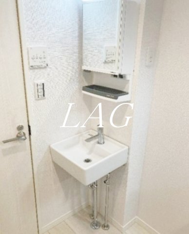 洗面設備　洗面台です。