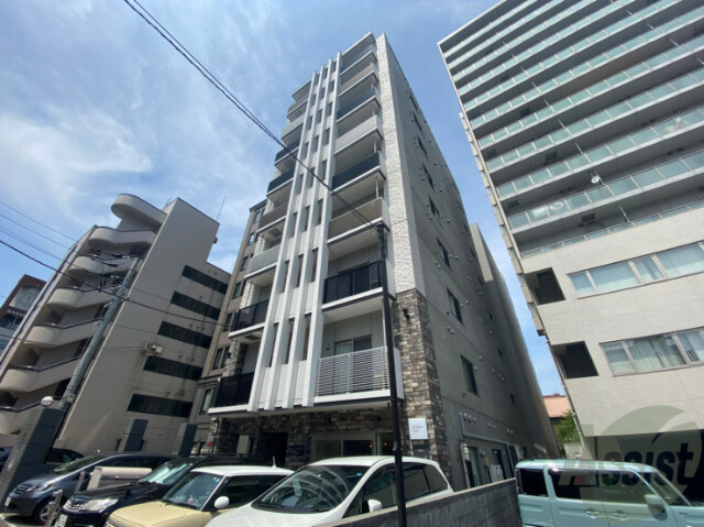 建物外観　札幌市中央区大通西「ＹＵ－ＣＯＵＲＴ　大通西１３」