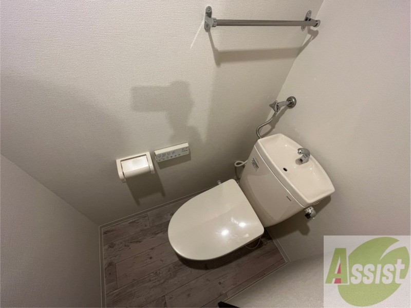 トイレ　トイレです。ウォシュレット付を探している方、おすすめです。