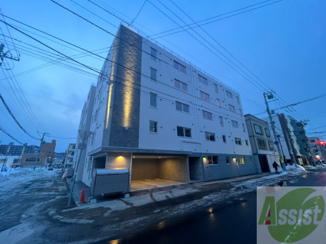 建物外観　札幌市中央区南６条西「北斗エンブレム札幌」