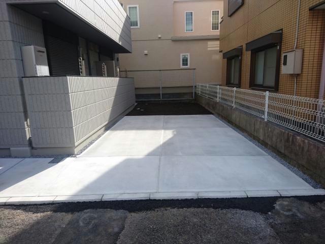 駐車場　駐車場