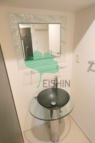 洗面設備　シンプルで使いやすい洗面台です！