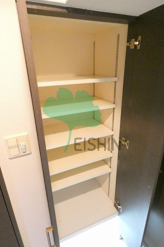 玄関　下駄箱もしっかりついてます！