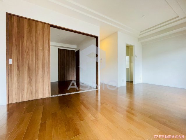 居室・リビング　同マンション別部屋　参考写真