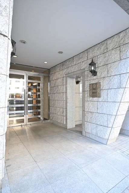 エントランス　建物の内部です