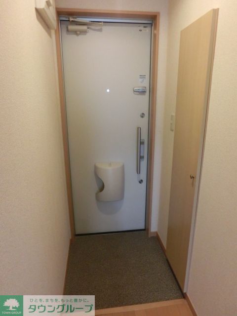 玄関　下駄箱完備の玄関