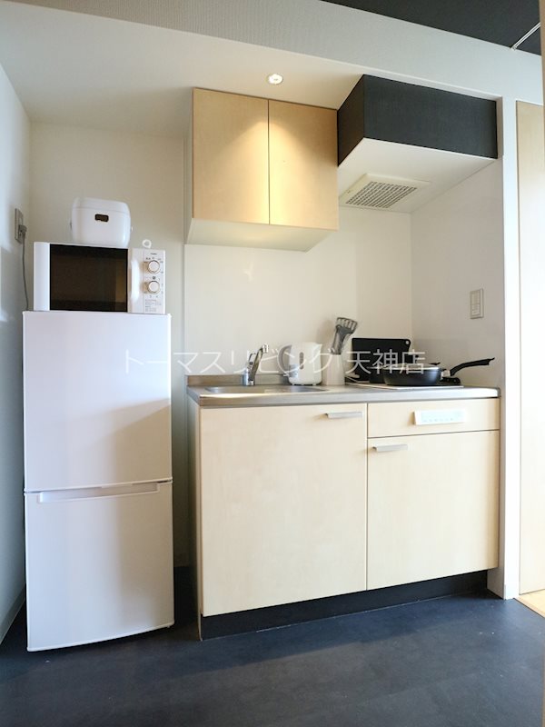 キッチン　家具家電はイメージとなります。