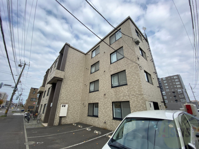 建物外観　札幌市東区北十六条東「グランドルチェ」