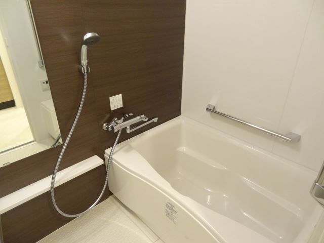 バス・シャワールーム　バス、トイレ別