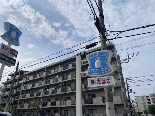 コンビニ　ローソン あびこ駅前店（コンビニ）まで96m