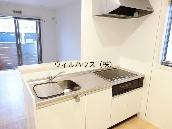 キッチン　同施工会社イメージ。