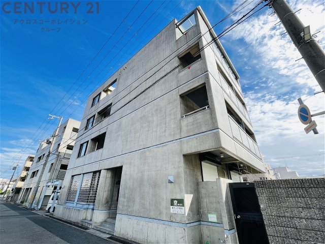 建物外観　安心のオートロック付きです☆