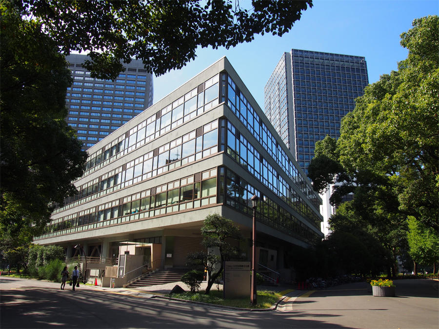 図書館　千代田区立千代田図書館（図書館）まで496m