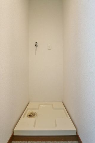 その他設備　室内洗濯機置き場は嬉しいですね