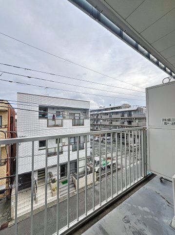 バルコニー　※同建物ほかのお部屋の写真です。
