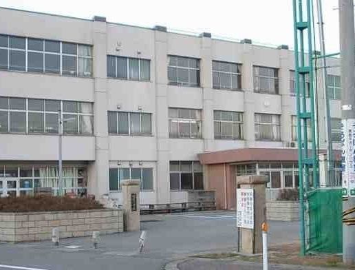 小学校　蝶屋小学校（小学校）まで900m
