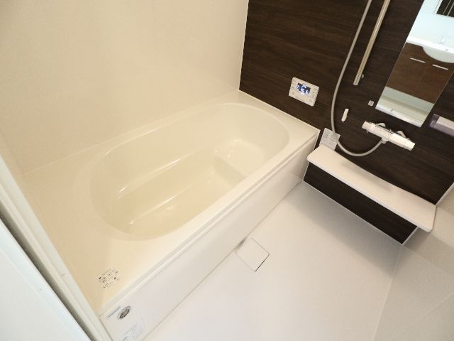 バス・シャワールーム　きれいなお風呂です