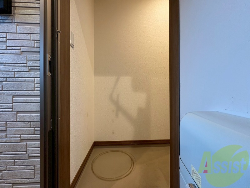 玄関　玄関の様子です。明るい印象ですね。気分もあがりそう。