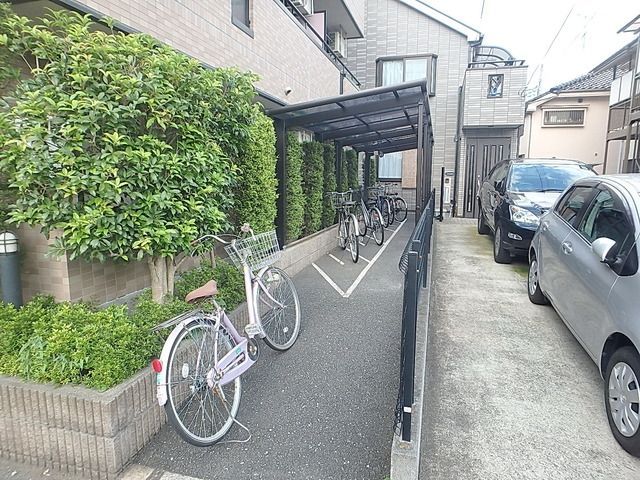 その他　★屋根付き駐輪場★