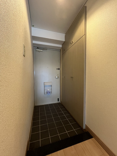 玄関　玄関　※2026年3月撮影の写真